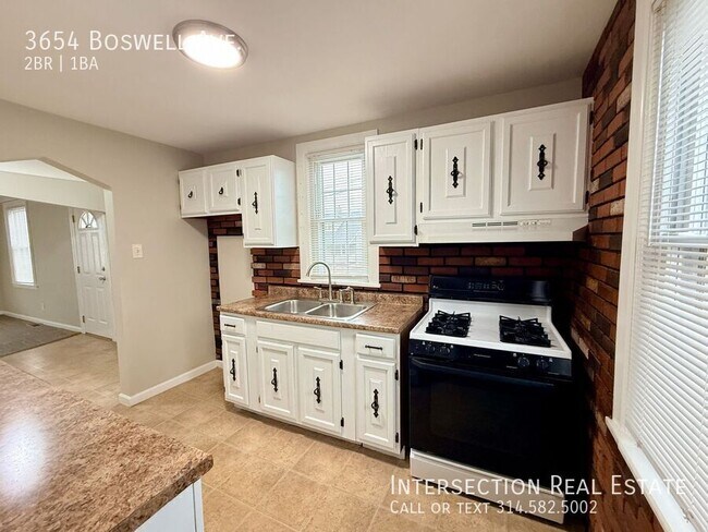 Building Photo - 3654 Boswell Ave