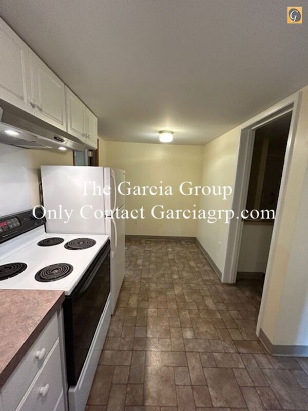 Building Photo - 5804 SE Kellogg Creek Dr