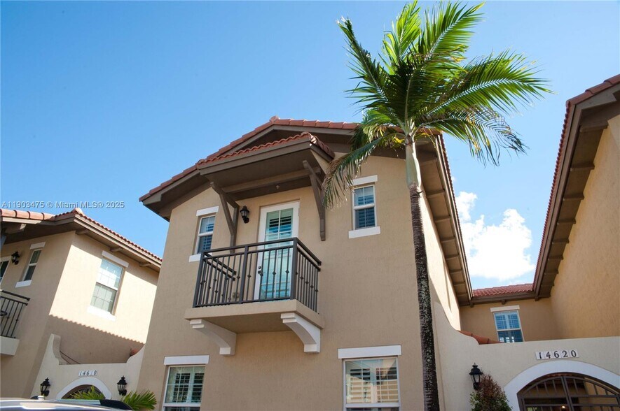 Building Photo - 14620 SW 15th St