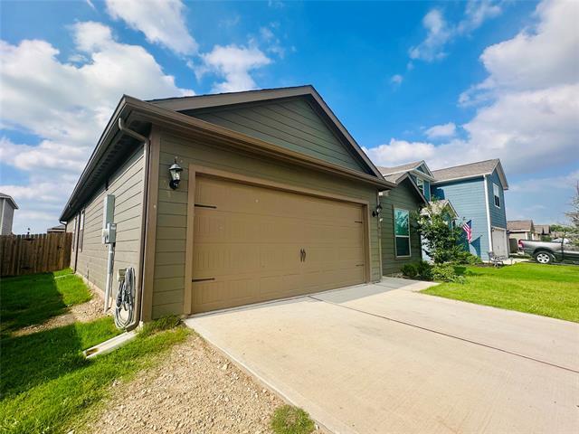 Building Photo - 13616 Musselshell Dr