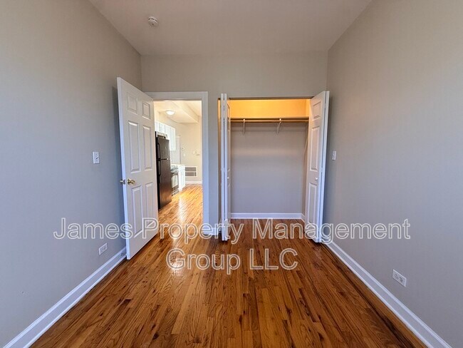 Building Photo - 2213 W Washington Blvd