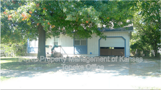 Building Photo - 2409 SE Adams St