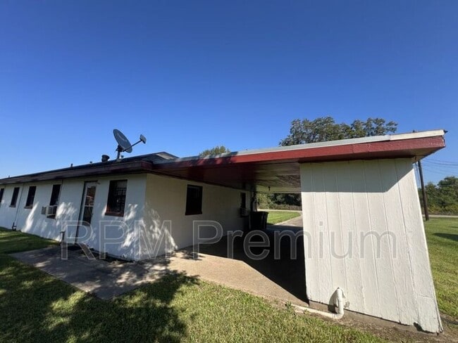 Building Photo - 13189 Sunshine Rd