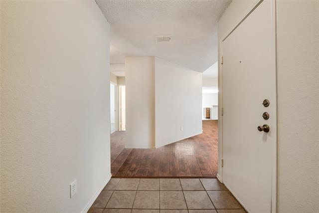 Building Photo - 1629 Thornhill Ln