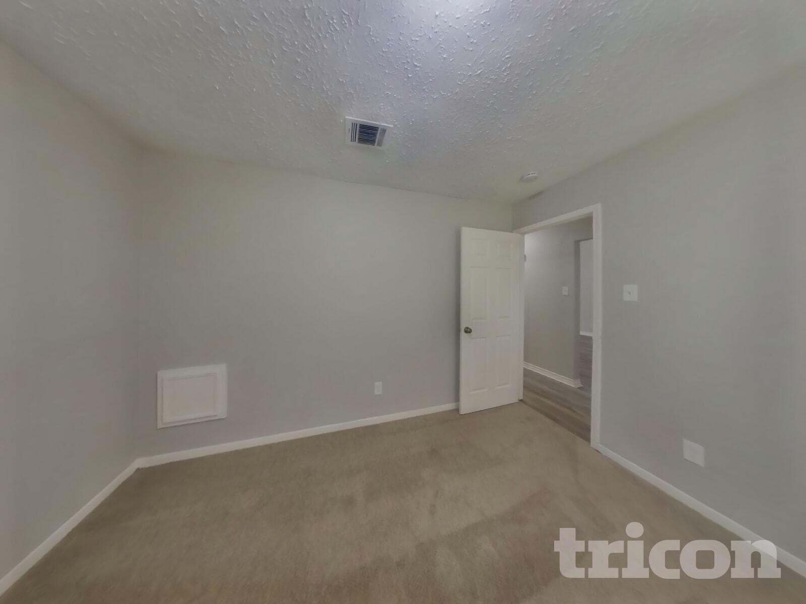 Building Photo - 22510 Braken Carter Ln