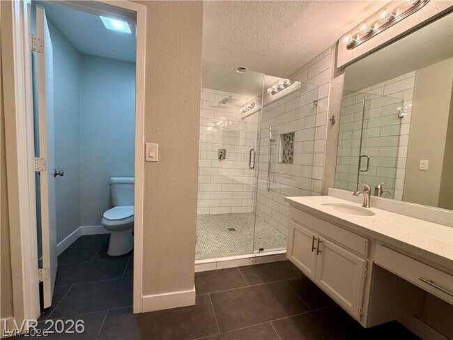 Building Photo - 3142 Espanol Dr