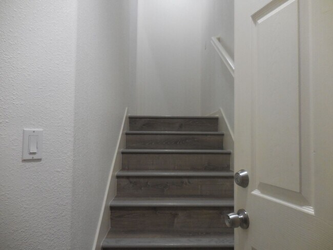 Building Photo - **SPECIAL! One Month Free!** - Spacious Madison Townhome Near Travis AFB with Solar & Garage