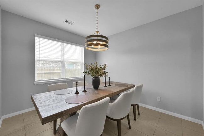 Building Photo - 22510 Red Sparrow Dr