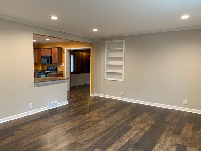 Living Room - 204 Juniper St