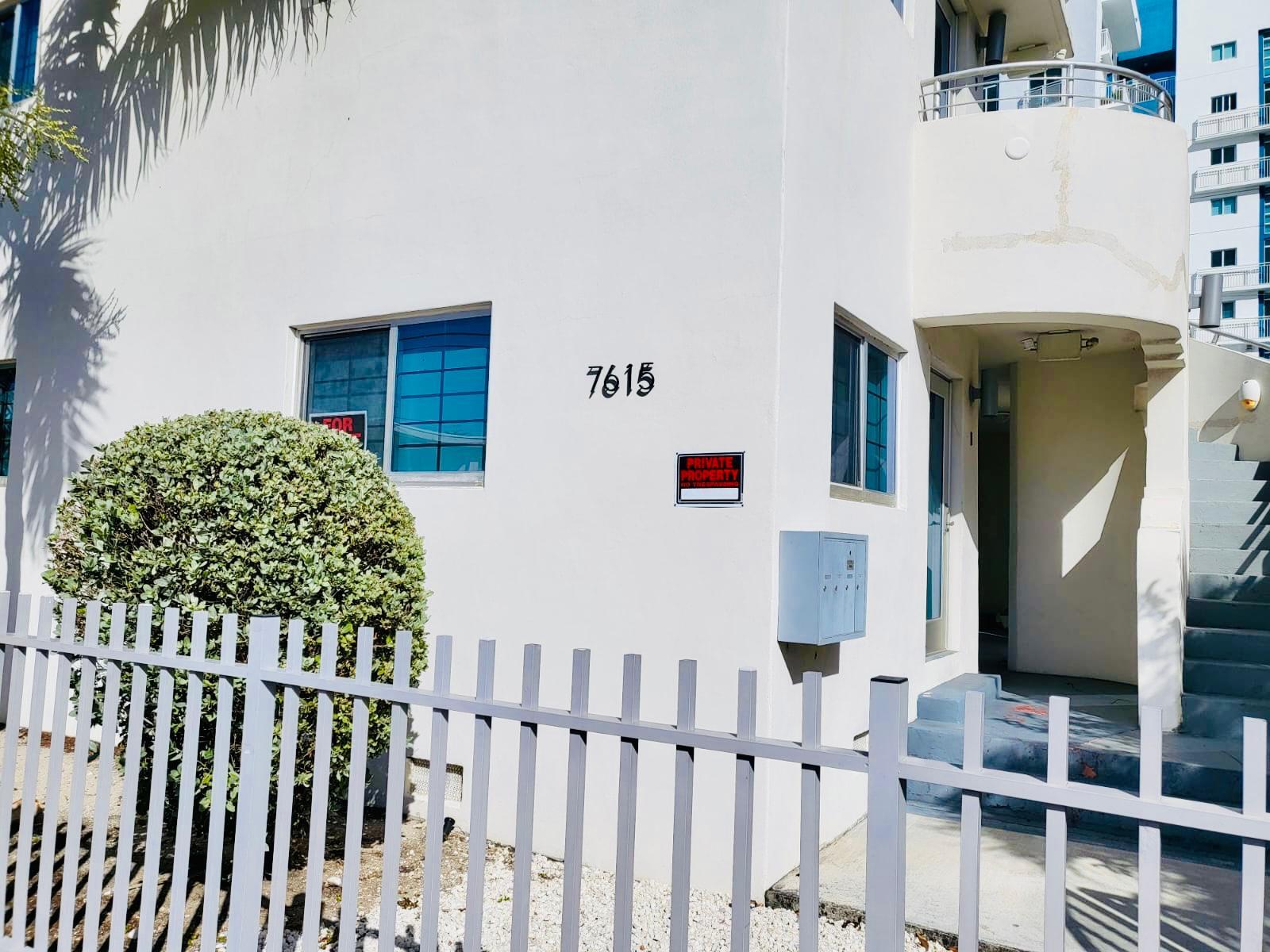 Building Photo - 7615 Harding Ave