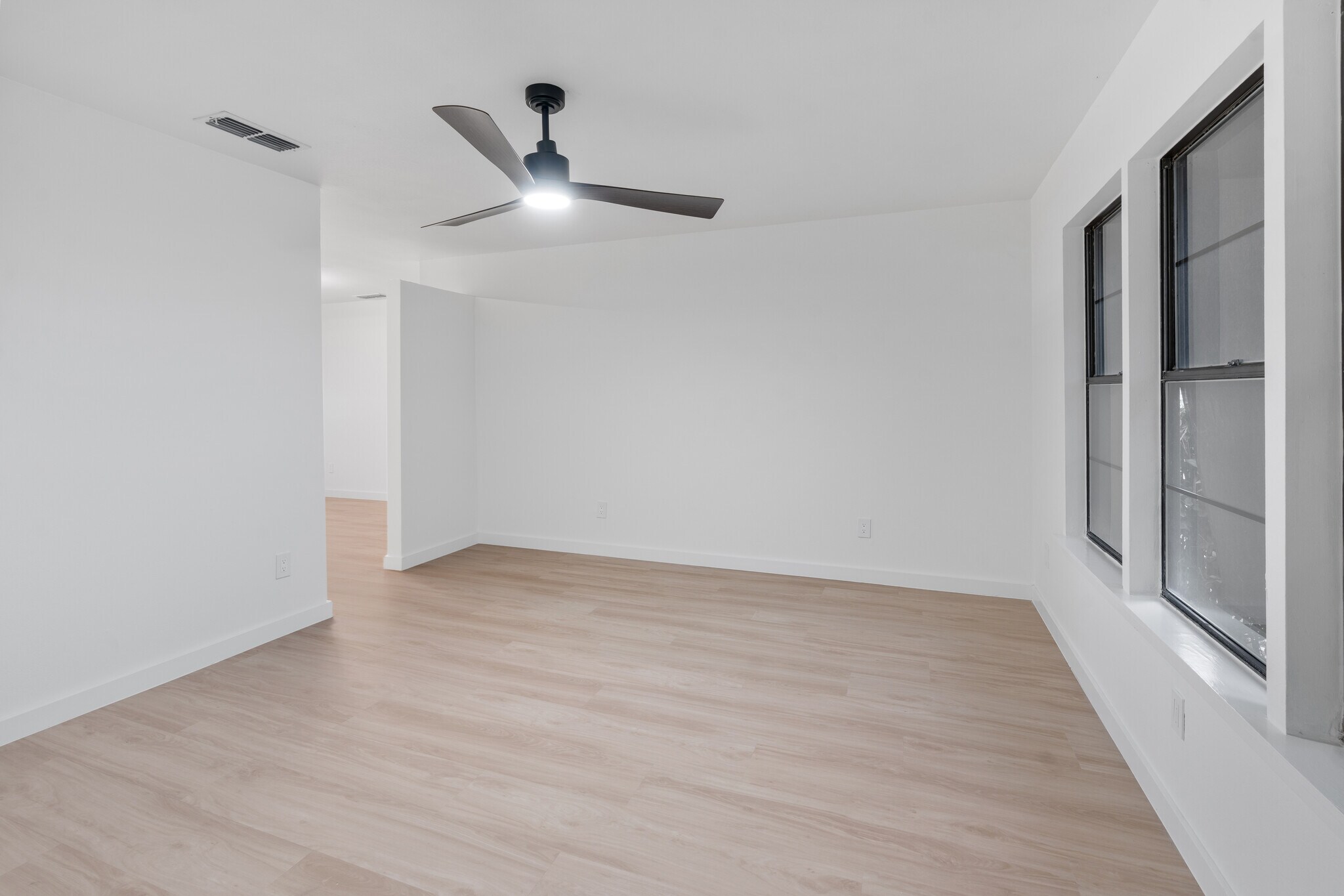 Building Photo - 6213 N 17th St