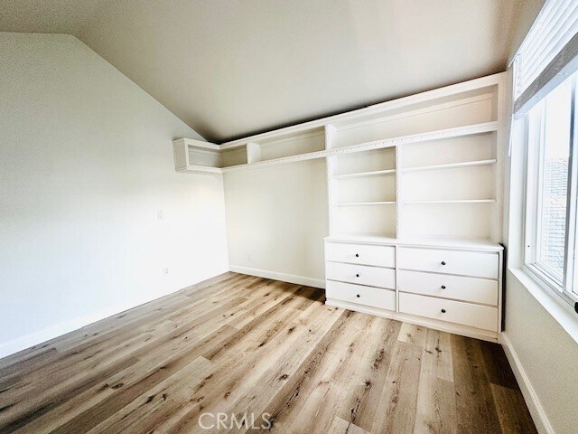 Building Photo - 12 Amberleaf