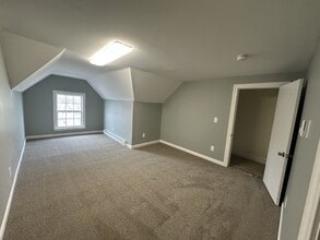 Building Photo - Recently Updated 3BR Townhouse | 2 Parking Spots | Prime Dover Location | $2,300/mo