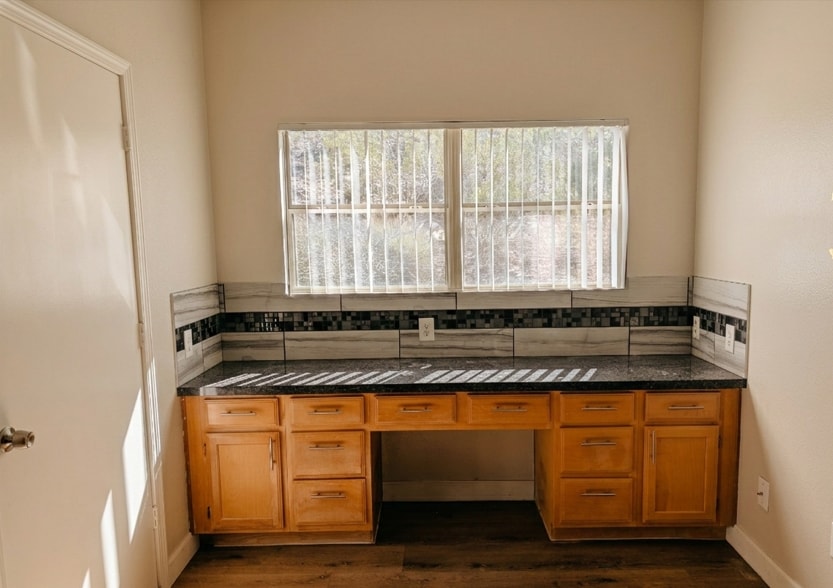 Building Photo - 45 Maleena Mesa St