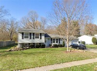Building Photo - 1626 Sunnyacres Rd