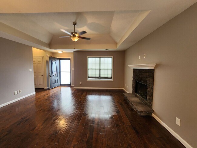 Building Photo - Welcome Home!