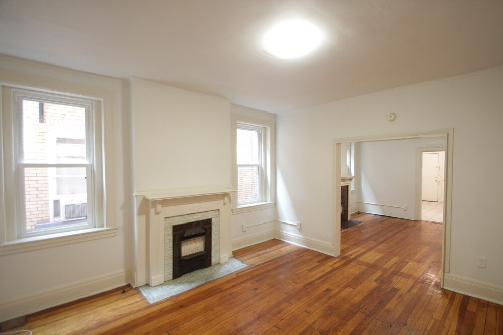 Building Photo - 407 Franklin Ave