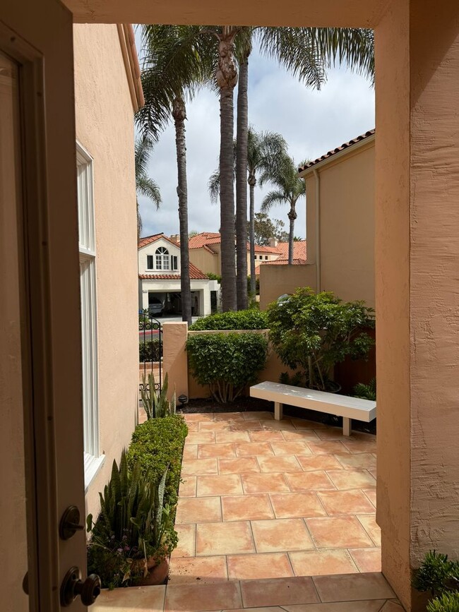 Building Photo - Spacious 3-Bedroom, 2.5-Bath Home for Rent...