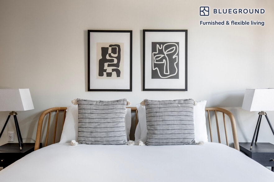 Building Photo - 400 E 58th St