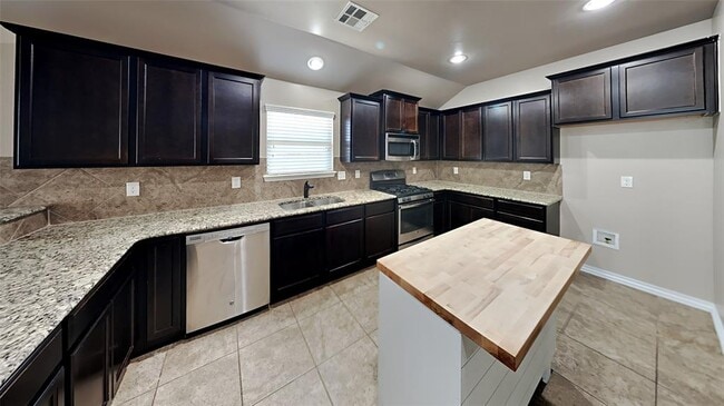 Building Photo - 11305 NW 94th St