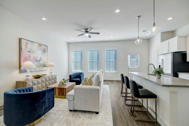 Building Photo - Contemporary Comfort with Designer Finishes