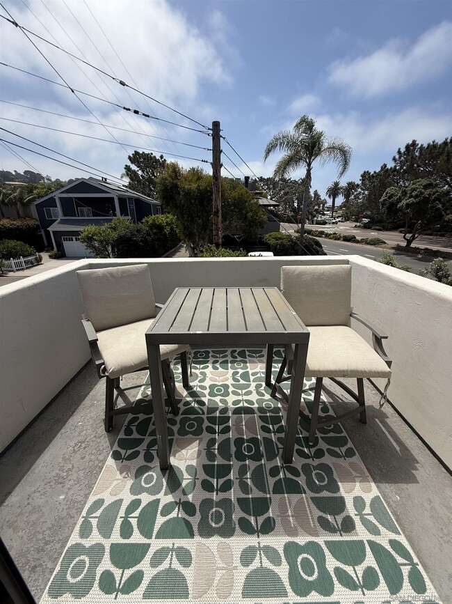 Building Photo - 2305 Camino Del Mar