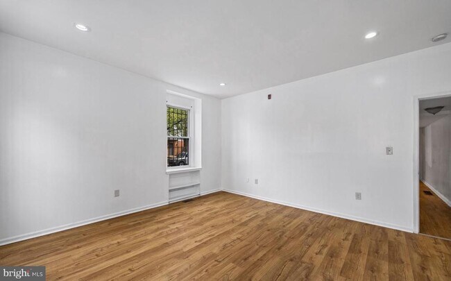 Building Photo - 3800 Spring Garden St