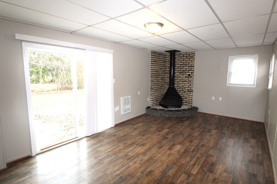 Building Photo - 3892 Beechton Rd