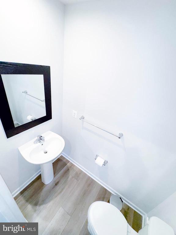 Building Photo - 540 Old Potomac Church Rd