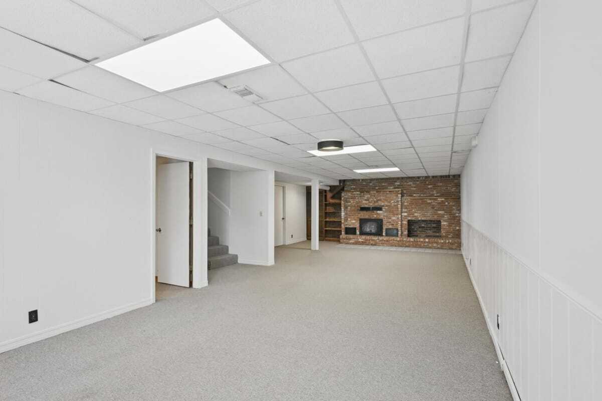 Building Photo - 1306 Marion Dr