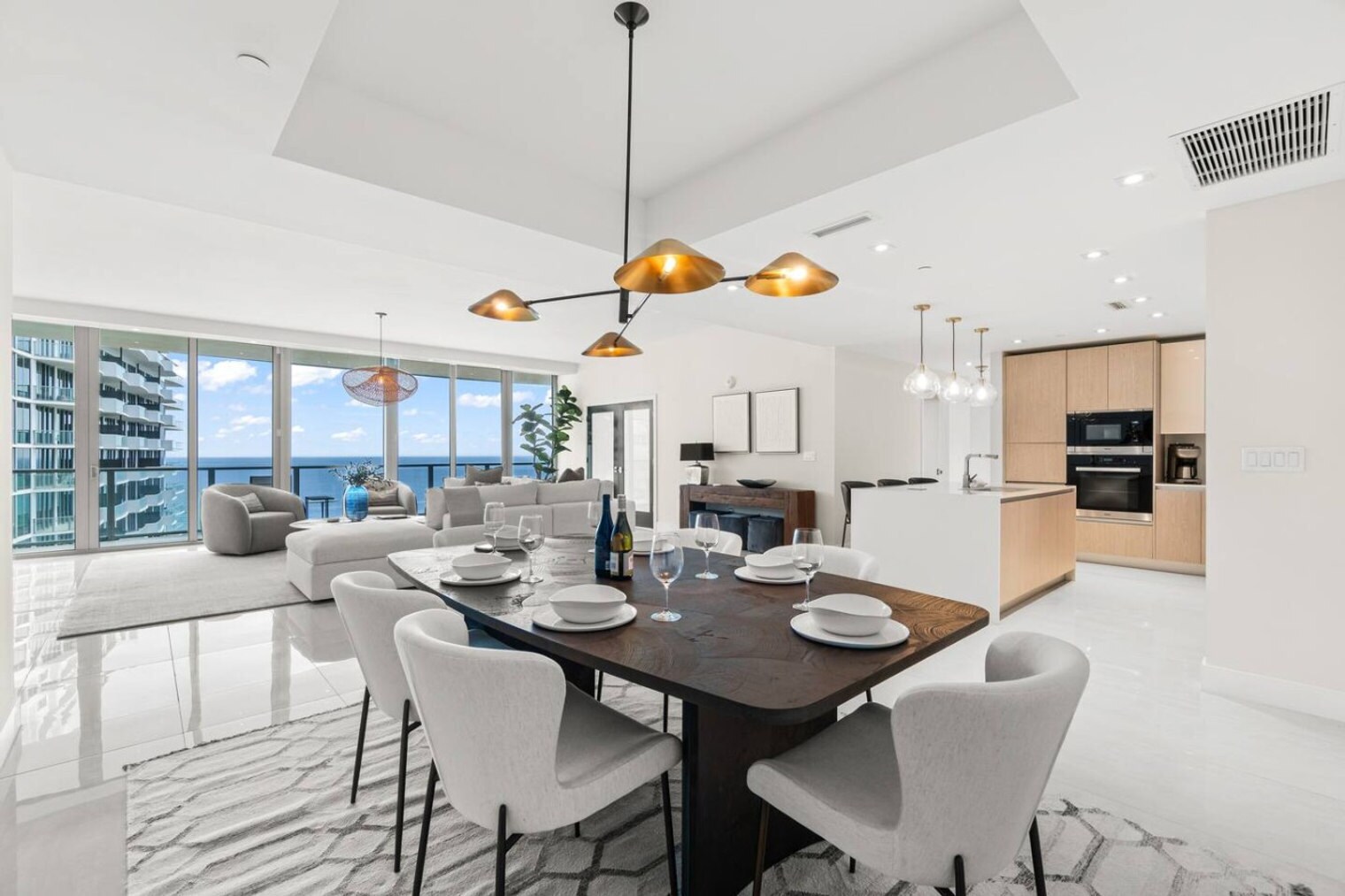 Building Photo - 3100 N Ocean Dr