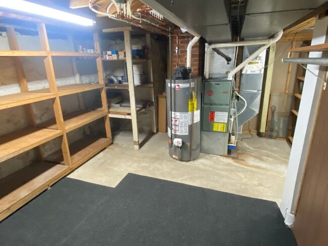 Building Photo - 2-Bedroom 1 Bath Ranch Style Home on Wausau's West Side