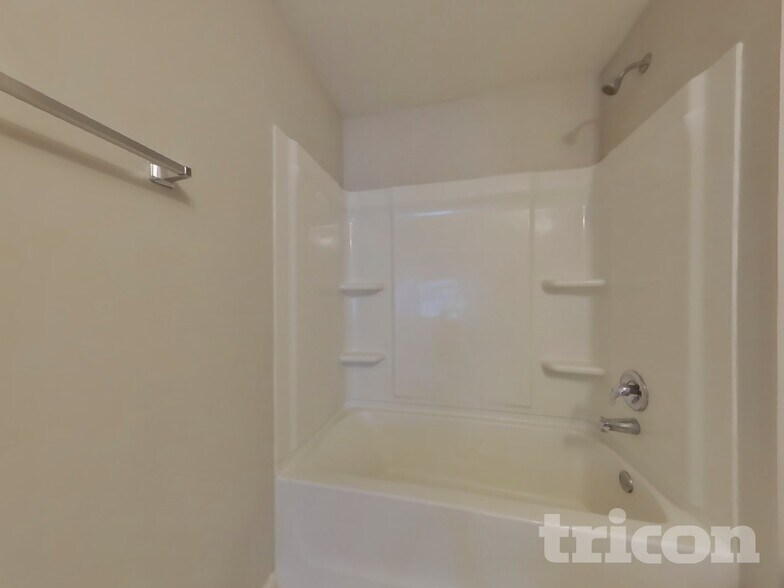 Building Photo - 106 Hayes Park Dr