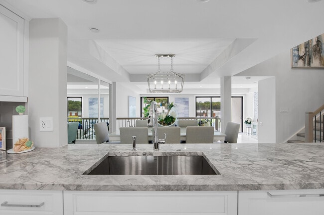 Building Photo - 4744 S Ocean Blvd