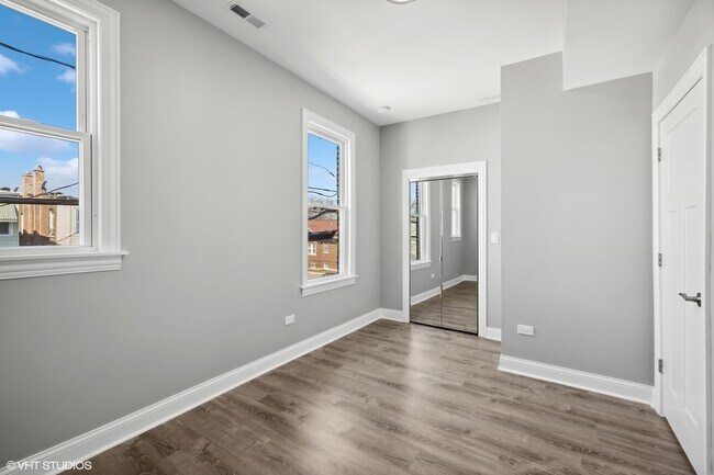 Building Photo - 5939 W 16th St