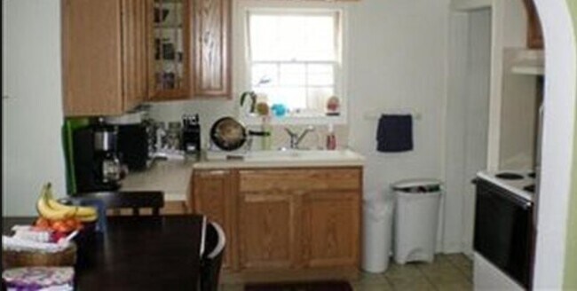 Building Photo - 3713 Gratiot Ave