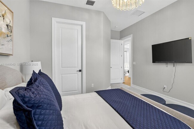 Building Photo - 14855 Millstone Ranches Dr