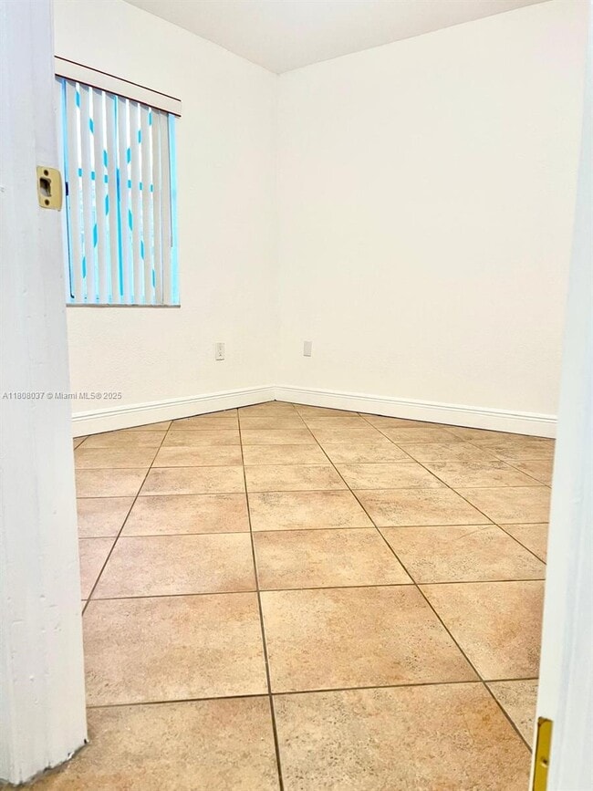 Building Photo - 3021 W 76th St