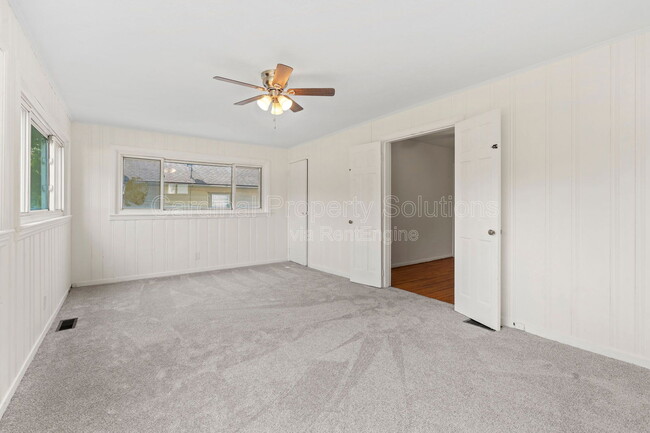 Building Photo - 2602 Elmo Pl