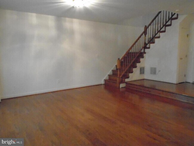 Building Photo - 13561 Flowerfield Dr