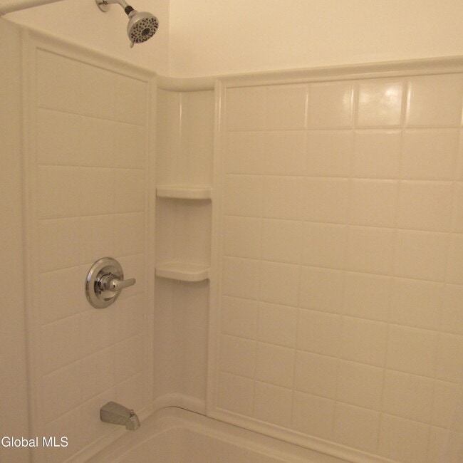 Building Photo - 34 B Commodore St