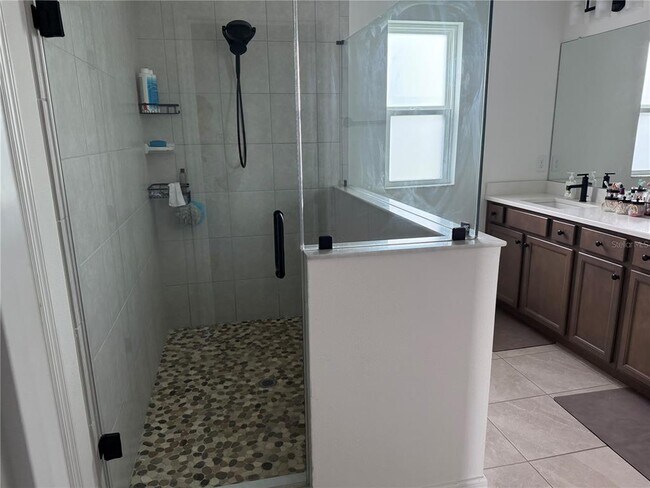 Building Photo - 4702 Birdsong Dr