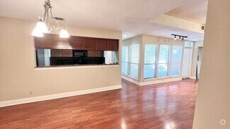 Building Photo - PRE-LEASE 2025/2026: Robbins Place Communi...