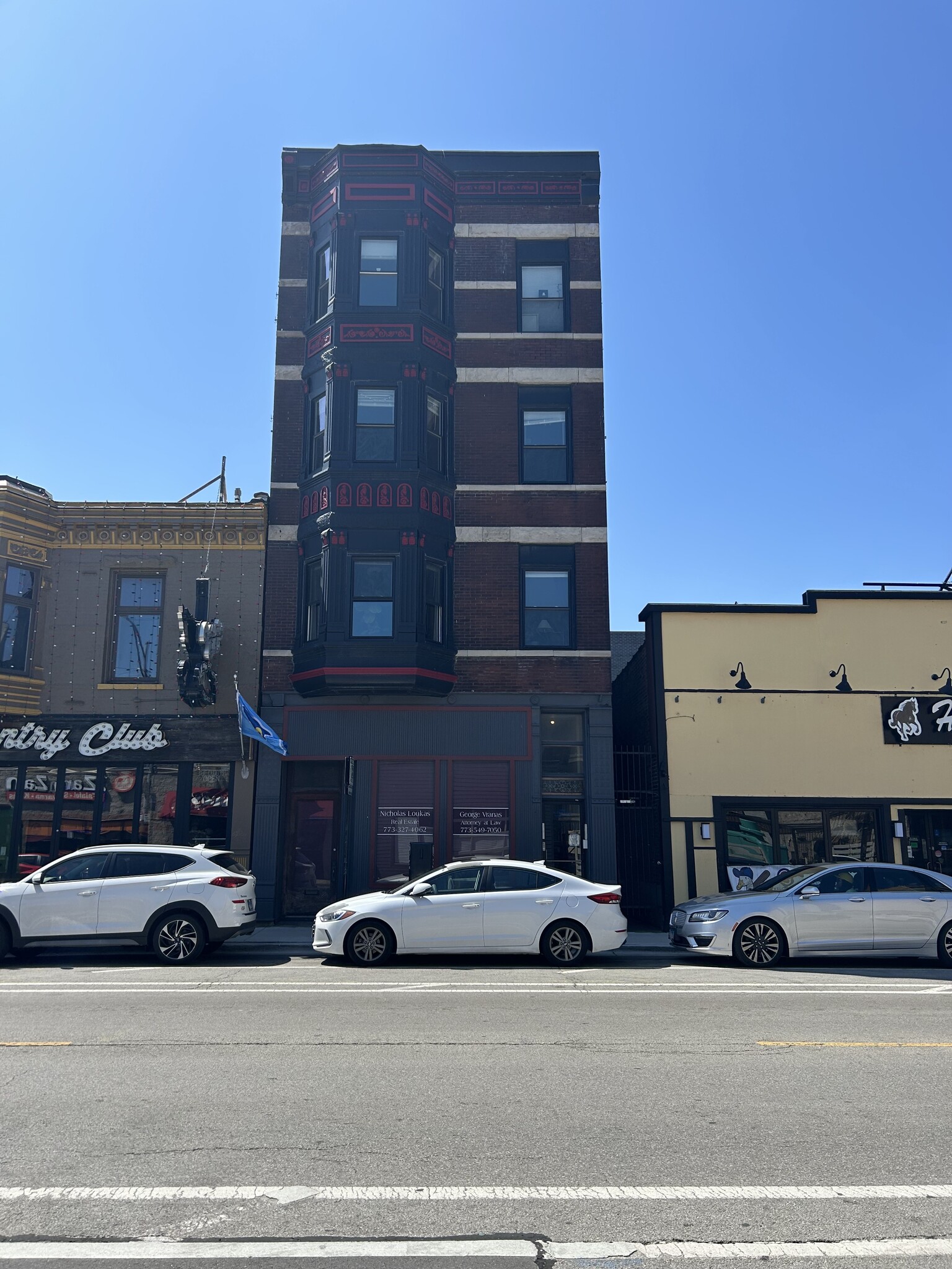 Building Photo - 3464 N Clark St