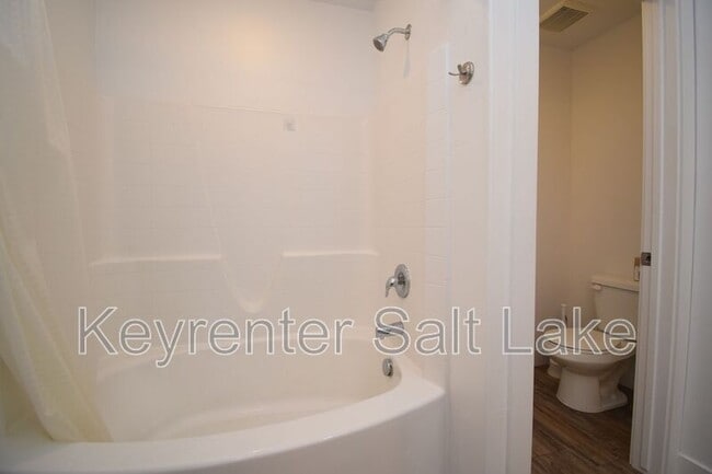 Building Photo - 2726 E Iron Bark Alley