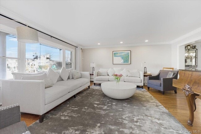 Building Photo - 1495 Bay Blvd