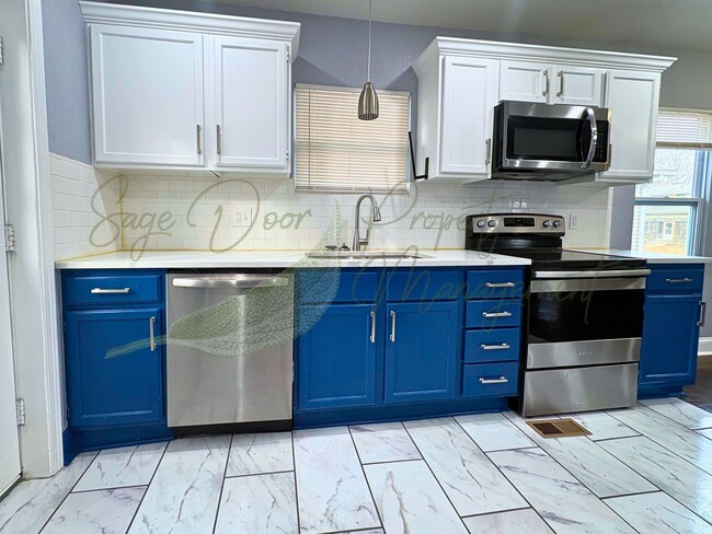 Building Photo - 7218 Agnes Ave