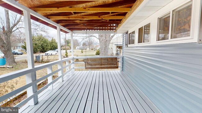 Building Photo - 6511 Enfield Dr