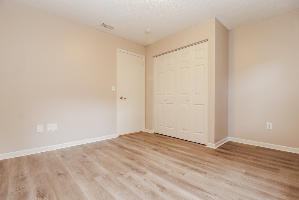 Building Photo - 1828 Craven Dr