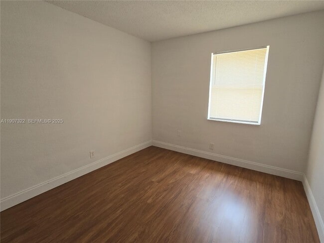 Building Photo - 2650 NW 60th Way